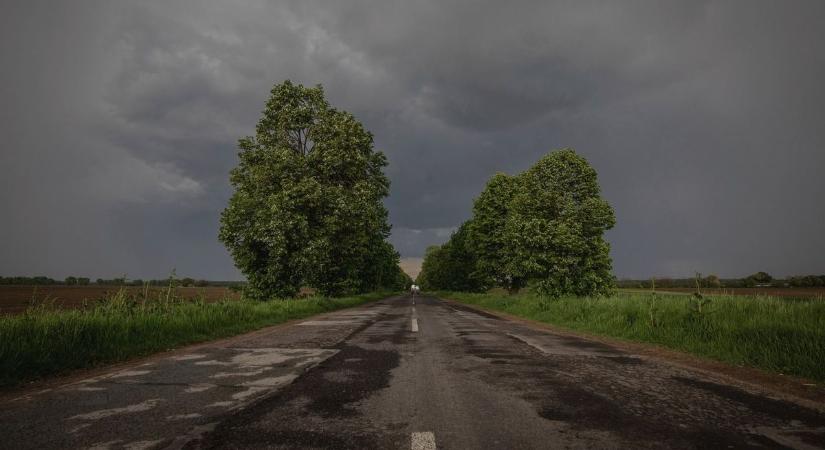 Kiadták a riasztást: zivatarok és nagy mennyiségű csapadék érkezhet a strandidő mellé Vasban