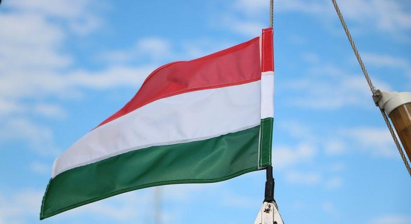 Eljárás indult kárpátaljai képviselők ellen, mert a magyar himnuszt énekelték