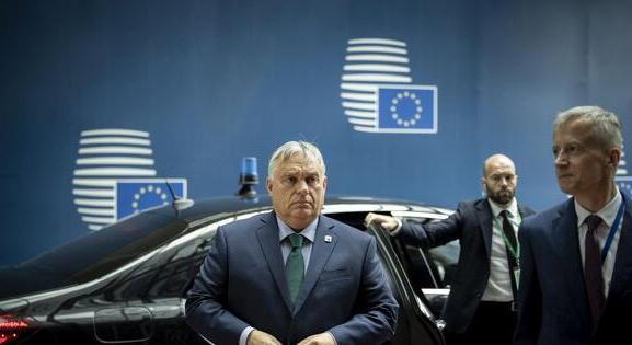 Visszaszóltak Orbán Viktoréknak, az EU megpróbál különbséget tenni a kormány és az ország között