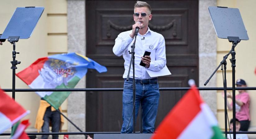 Tisztújítás: mostantól Magyar Péter a Tisza Párt elnöke