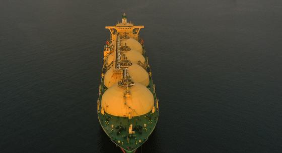 Fellépést sürget az orosz LNG-árnyékflotta miatt a brit kormány, Magyarország is beállt mögé