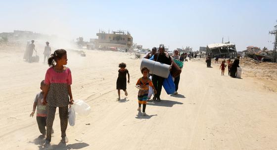 A gázai humanitárius övezetből is evakuálja a civileket Izrael