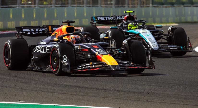 F1: Hamilton is beleállt Verstappenbe