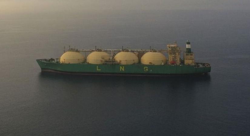 Financial Times: egyre több a gyanús tankerfelvásárlás, Oroszország LNG-árnyékflottát épít