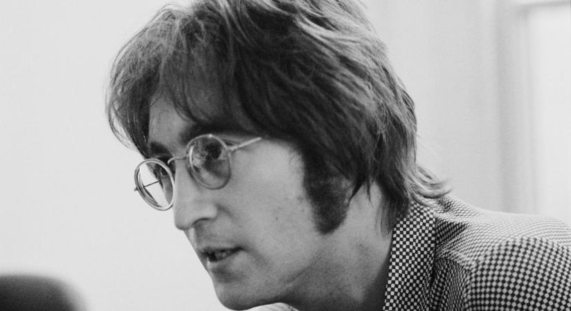 Most Ön is megveheti John Lennon szemüvegét!