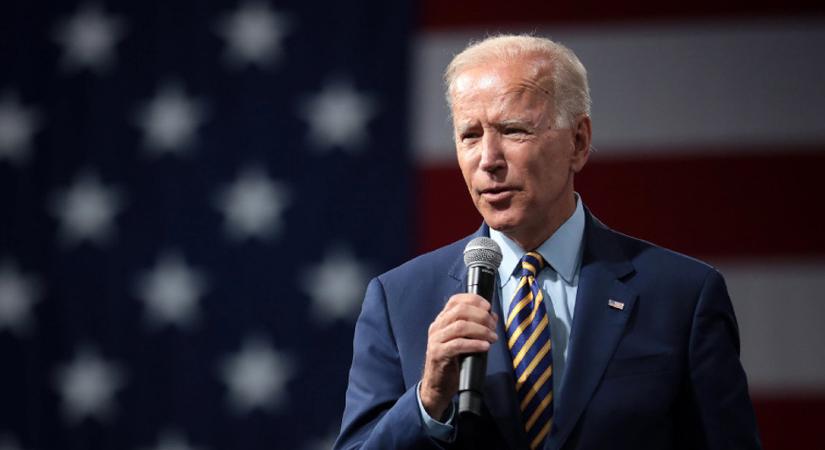 Joe Biden visszalépett az elnökjelöltségtől és Kamala Harrist támogatja új jelöltként