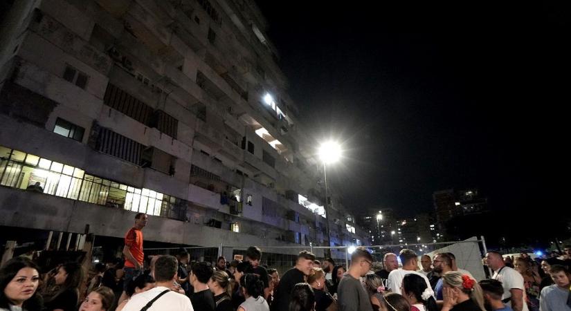 Egy épület omlott be Nápolyban, ketten életüket veszítették  videó