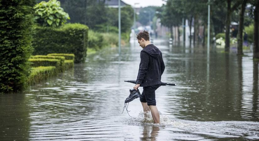 Áradásokat okoztak a heves esőzések Hollandiában