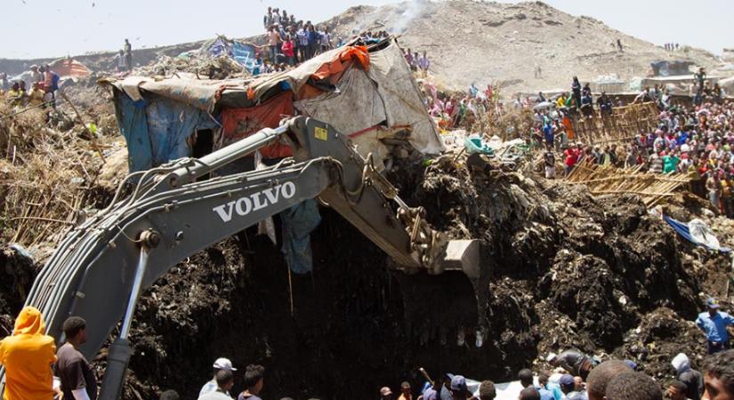 Már több mint százötven halálos áldozata van az etiópiai földcsuszamlásoknak