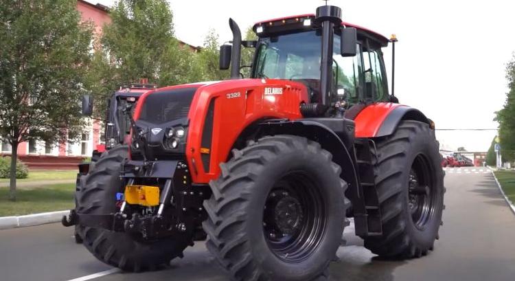 Bemutatkozott az új BELARUS 3322 traktor, a BELAGRO-2024-en