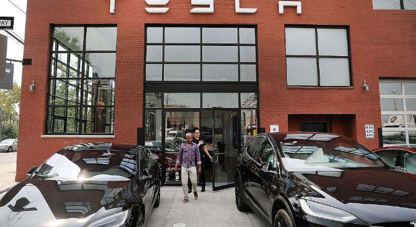 Szenved a Tesla, de Elon Musk szerint nincs semmi probléma