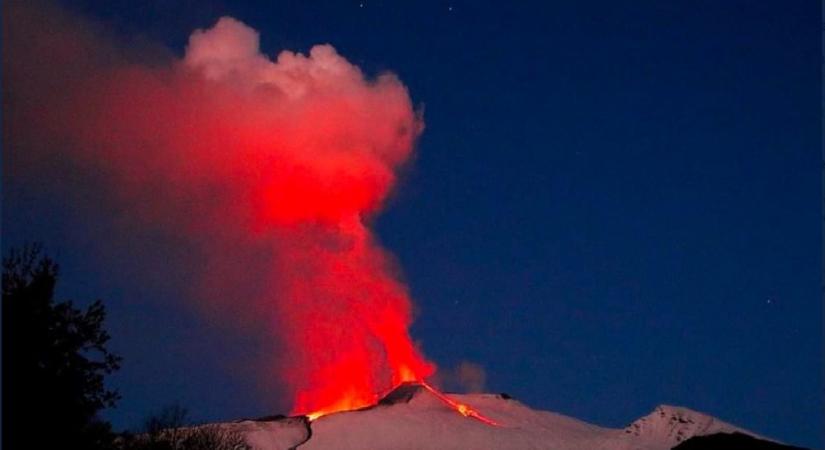 Kitört az Etna, lezárták Catania repülőterét