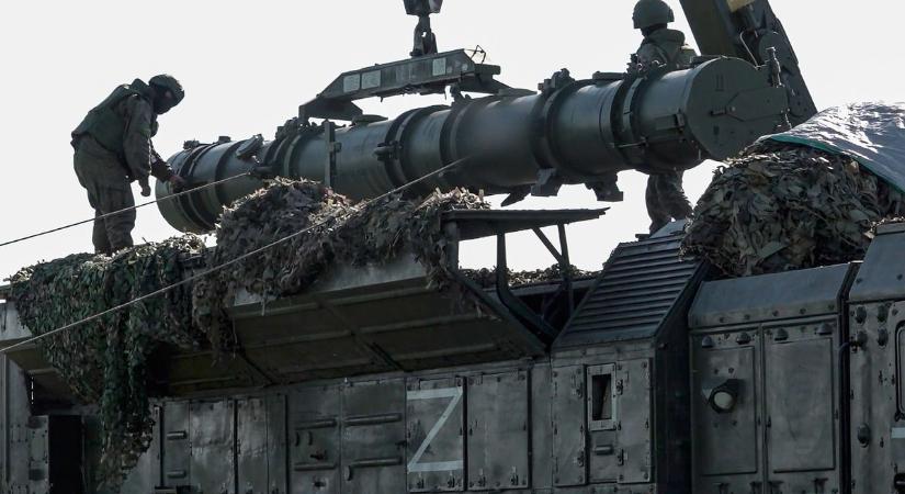 Az oroszok busás belépési bónusszal és jókora fizetéssel csábítják a hadseregbe jelentkezőket – frissül