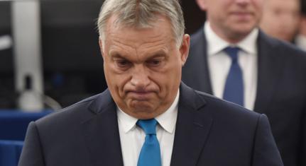 Orbán Viktor másodfokon is vesztett, kötelezően át kellett utalnia a Pécsi Stopnak 1 millió forintot