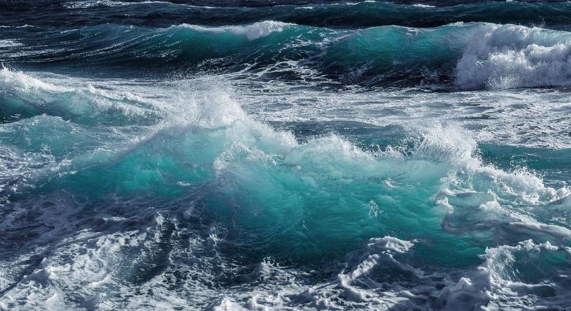 Elsüllyedt egy brit–norvég halászhajó a Falkland-szigeteknél, többen meghaltak