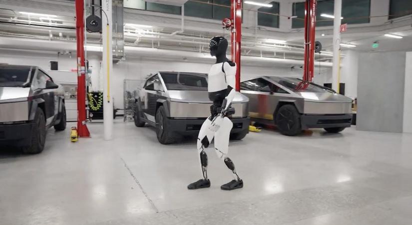 A Tesla jövőre elkezdi humanoid robotok gyártását