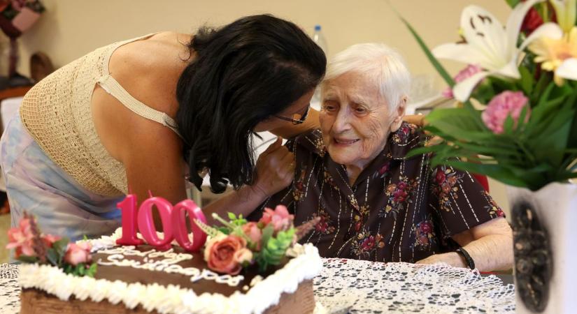 A kemény munkában látja a hosszú életet a száz éves Joli néni