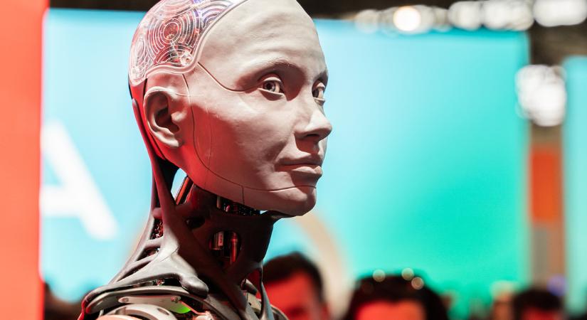 Mark Zuckerberg robotokkal váltaná ki a tartalomkészítőket