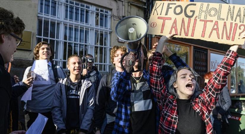 Az egyetemisták nem elégedettek a demokrácia magyarországi variánsával