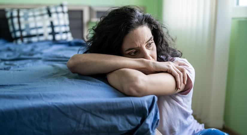 Gyakran rosszul alszik? Ne csodálkozzon, ha napközben szorong és ingerlékeny!