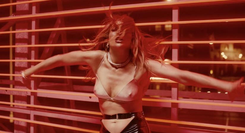 55 éves lett Jennifer Lopez: összeszedtük a még mindig pokolian szexi énekesnő karrierjének legmeghatározóbb pillanatait – fotók