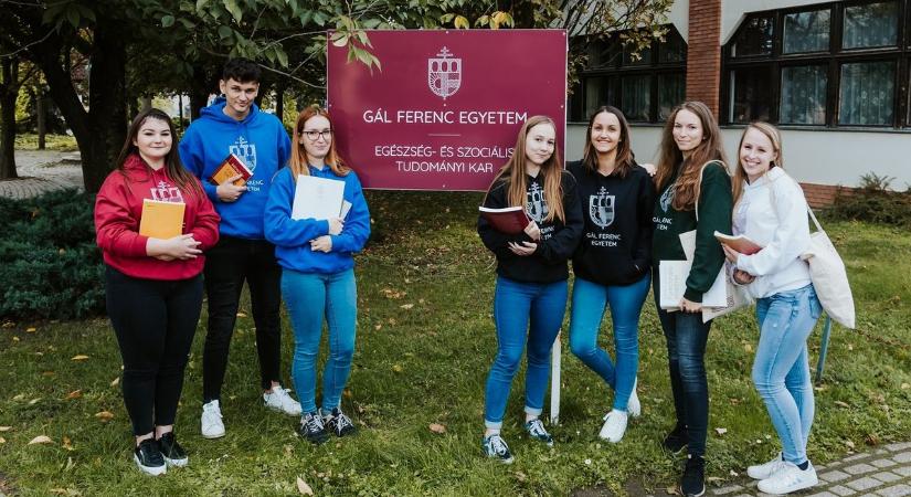 Korszerű szakirányú továbbképzéseket indít a Gál Ferenc Egyetem gyulai kara
