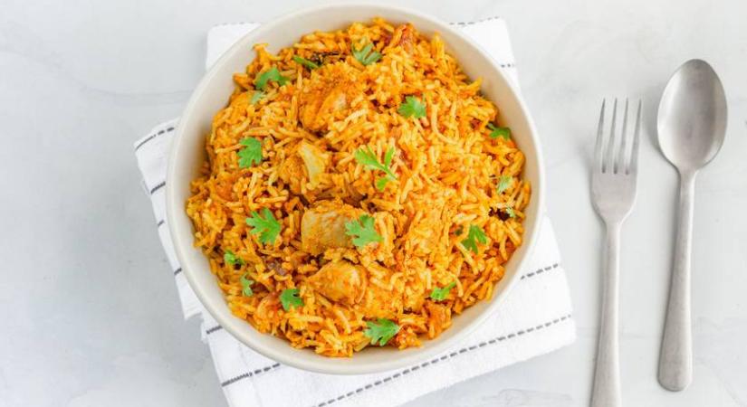 Könnyű csirkés rizses hús indiai recept alapján: sokféle izgalmas hozzávaló kerül bele