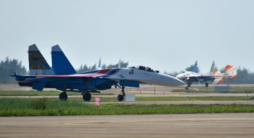 Typhoon vadászgépek jelentek meg a Fekete-tenger felett, riasztották az orosz légierőt