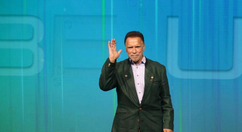 Arnold Schwarzenegger félrelépett a házvezetőnővel