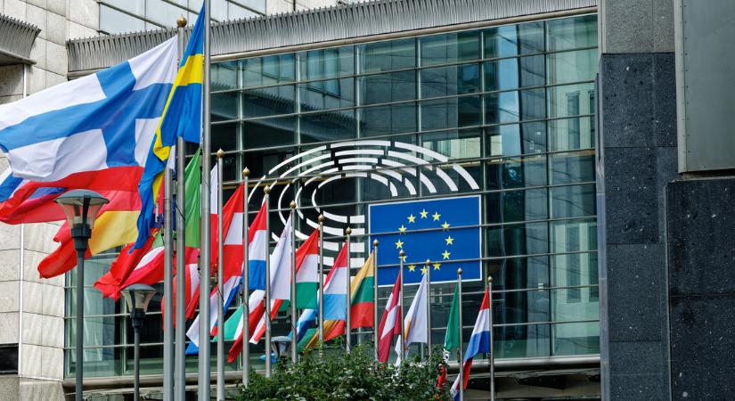 Népszava: újabb Magyarországnak járó támogatásokat függeszthet fel az Európai Bizottság
