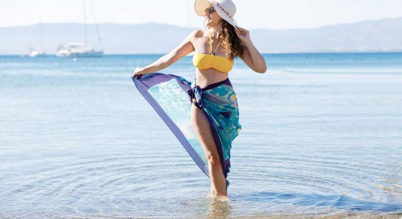 Így lesz nőies és csinos a strandkendő – 12 különleges megkötési mód, amikkel te leszel a legcsinosabb a vízparton