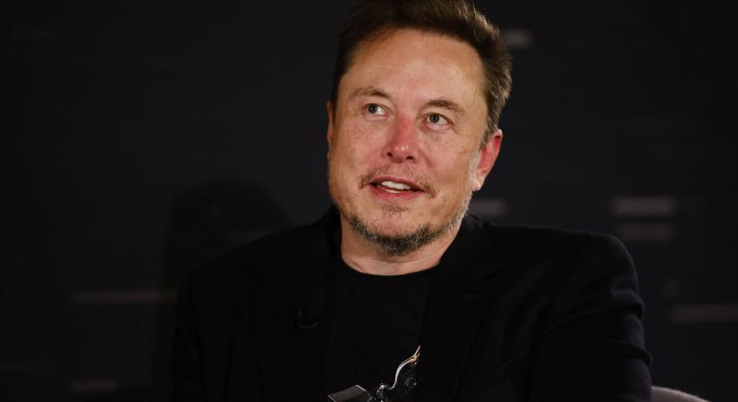 Elon Musk cáfolta, hogy havi 45 millió dollárral támogatná a Donald Trump mögött álló politikai szervezetet