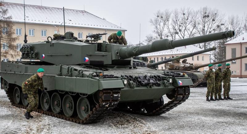Holland védelmi tárca: Hollandia és Dánia a nyár végéig 14 Leopard harckocsit küld Ukrajnának
