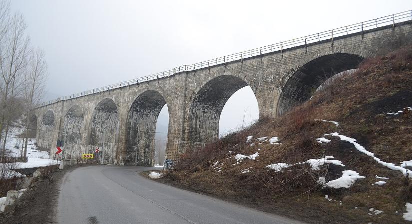 Erdélyi vasúti viaduktok felújítását hagyta jóvá a kormány