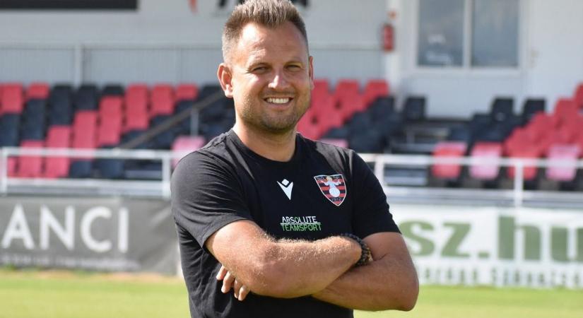 A PMFC-től távozó Magyar Kupa-győztes edző segíti a Lőrincet