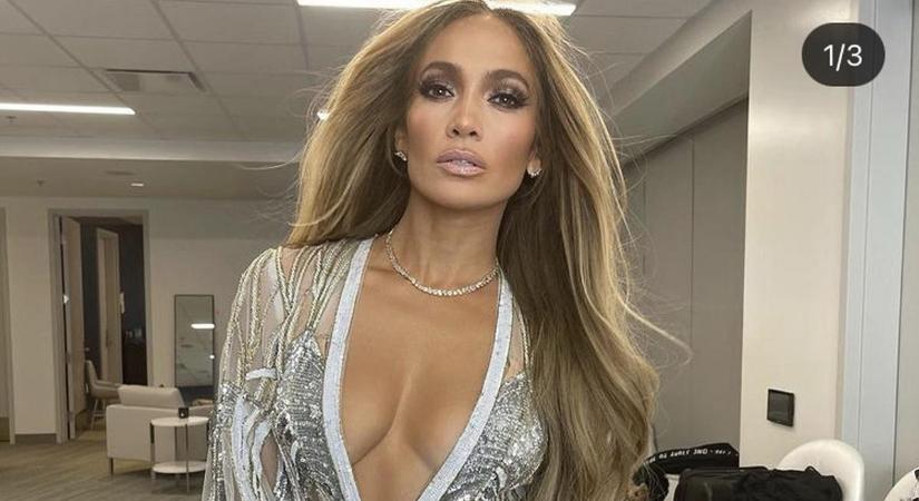 Ben Affleck nélkül csapott királynői partit Jennifer Lopez