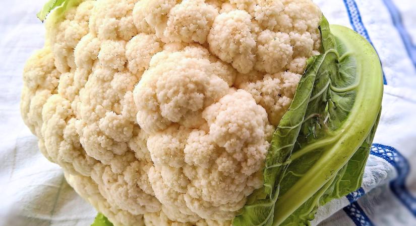 Kiadós fűszeres karfioltorta: igazi zöldségbomba