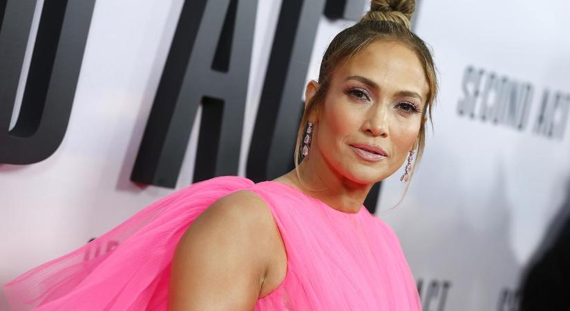 Villámgyorsan terjed a videó az 55 éves Jennifer Lopez-ről: hihetetlen, de megtette
