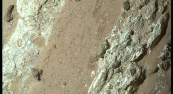 Megtalálták a kőzetet a Marson, ami bizonyíthatja, hogy élet volt a bolygón