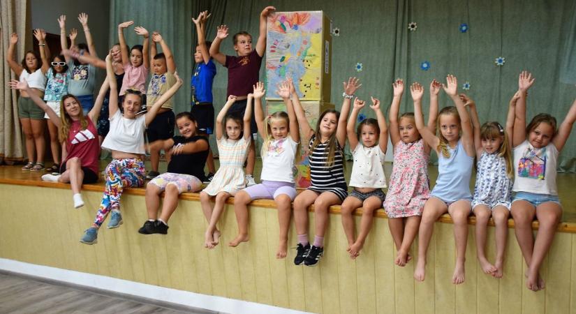 Színjátszótáborba várták a gyerekeket Nován