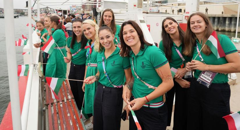 Olimpiai megnyitó, fotókon a magyar csapat érkezése