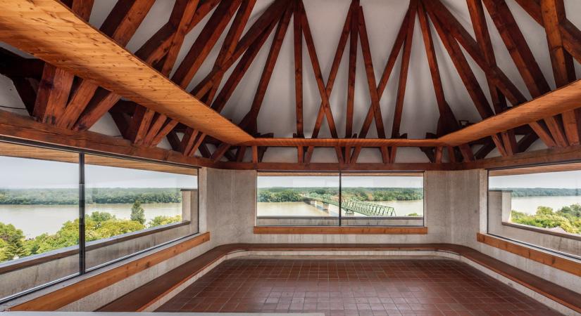 Kő, fa, üveg és beton harmóniája: a dunaföldvári vár