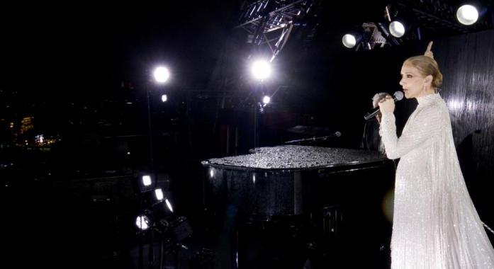 A gyógyíthatatlan beteg Céline Dion is énekelt az olimpiai megnyitón