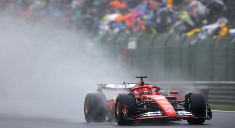 Verstappen agyonverte a mezőnyt Belgiumban, Leclerc indulhat az élről