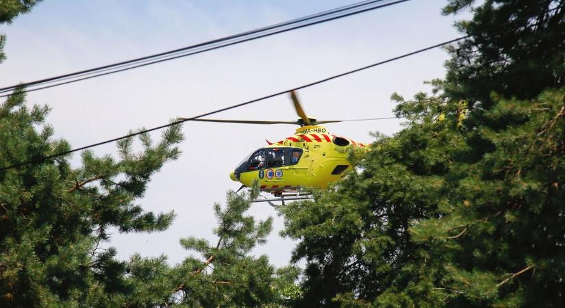 Kútba zuhant egy kislány Kőszegen, mentőhelikopter szállította kórházba