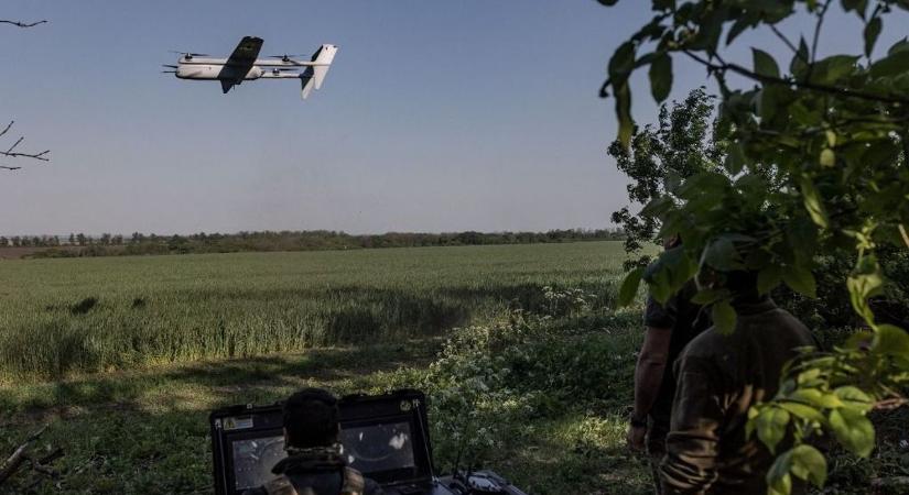 Olajraktár gyulladt ki éjszaka a kurszki régióban dróntámadás következtében