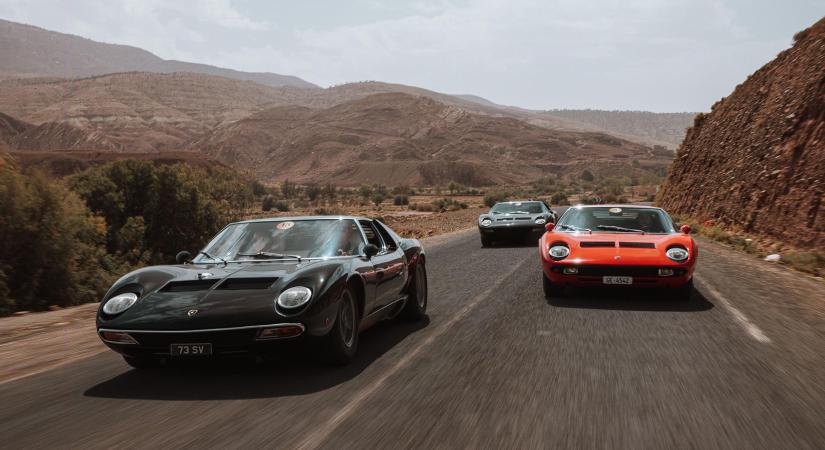 Amikor tizenöt Lamborghini Miurával vették be Marokkót