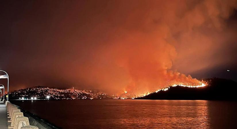 Már biztos: ember okozta a Kaliforniában tomboló erdőtüzet - ebben a pillanatban is pusztít, több mint 1000 ember menekül miatta