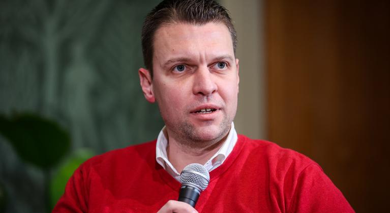 Menczer Tamás szerint a tusványosi Orbán-beszéd hatására sok fiatal csatlakozik a Fideszhez