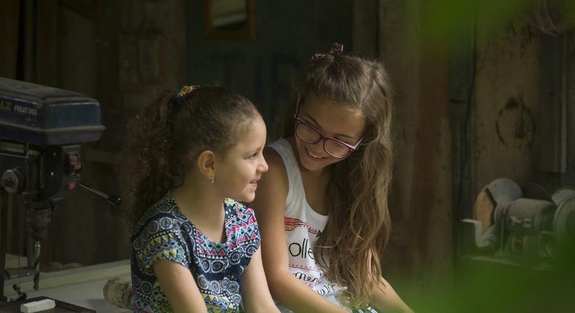 Kilencezernél több romániai gyermeknek dolgozik külföldön mindkét szülője